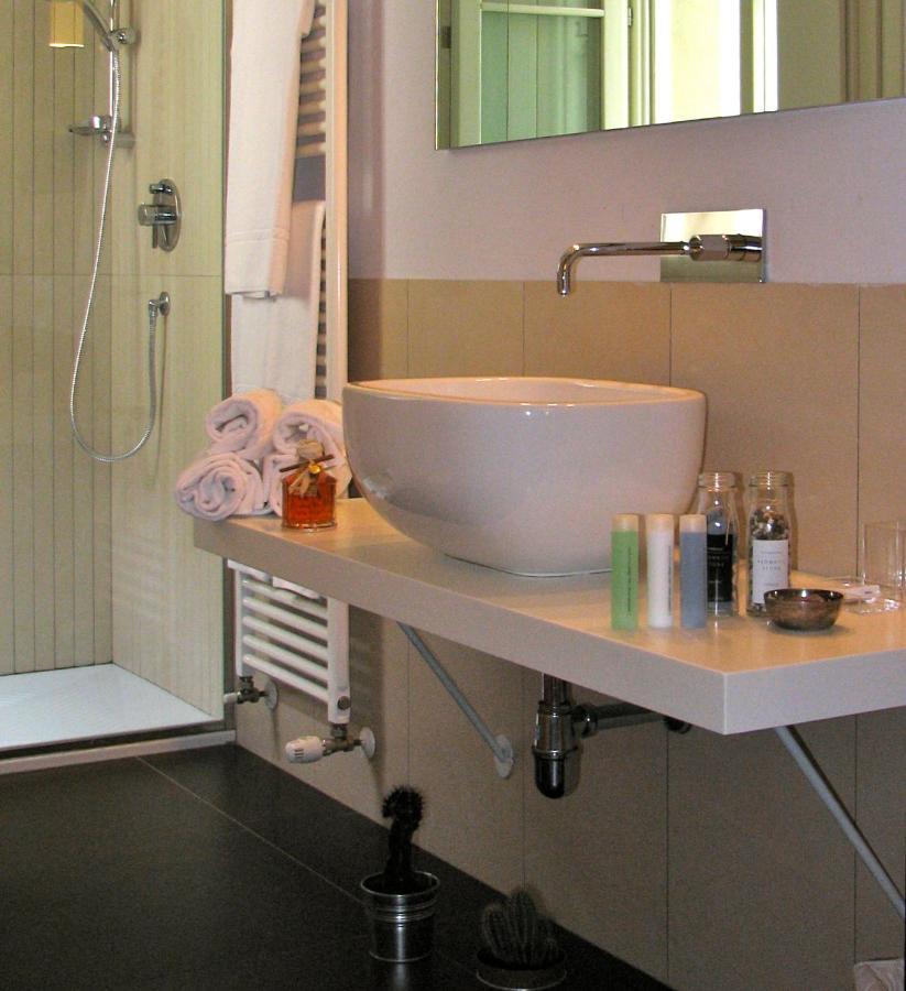 Parizzi Suites & Restaurant Parme Extérieur photo