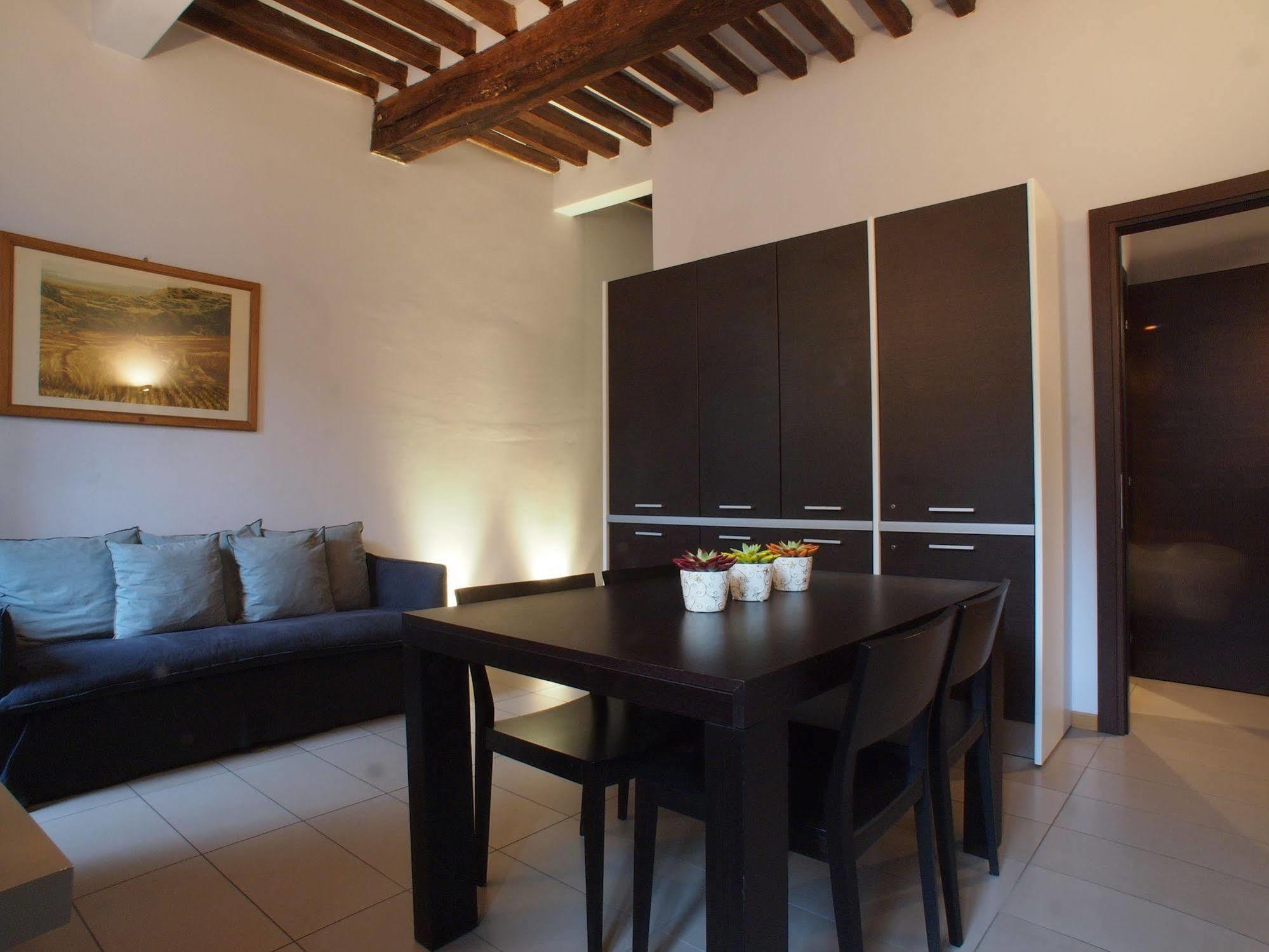 Parizzi Suites & Restaurant Parme Extérieur photo
