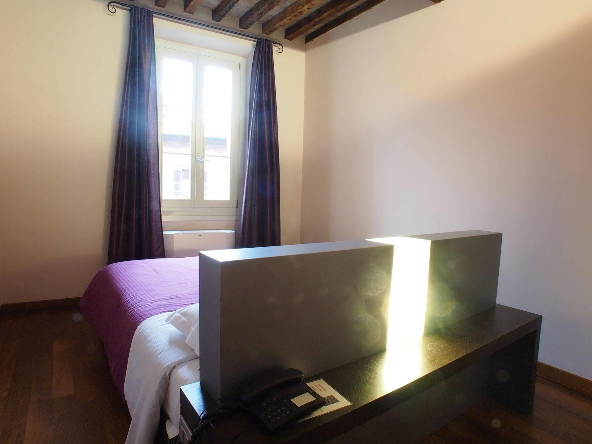 Parizzi Suites & Restaurant Parme Extérieur photo